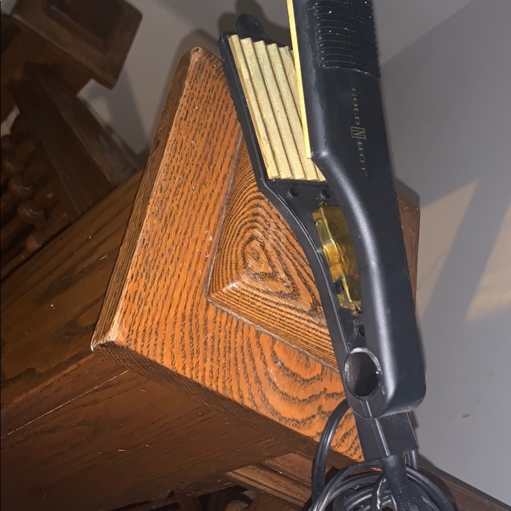 Gold N Hot hair crimper